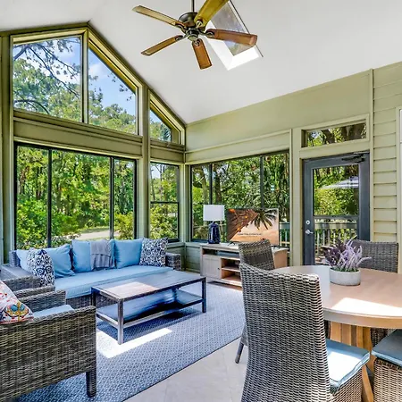 36 Red Oak Villa